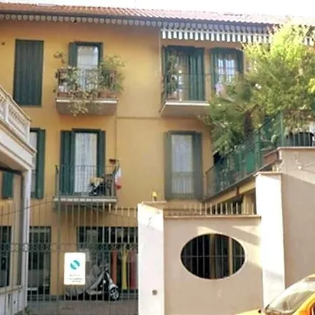 Hotell Near The Metro. Turin